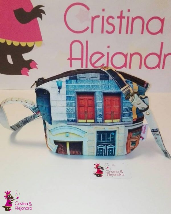 Cristina y Alejandra. Bolso bandolera