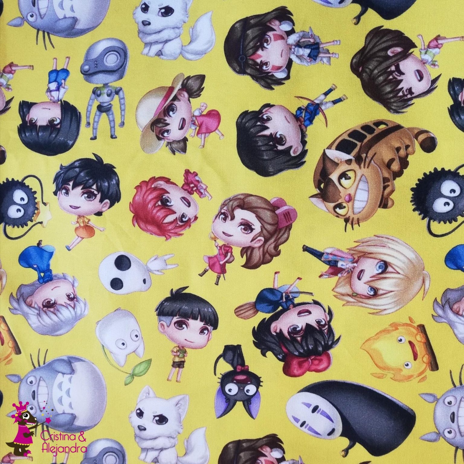 Tela algodón estudio Ghibli muñecos fondo amarillo. Ref 386