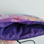 Cristina y Alejandra. Funda de libro anime