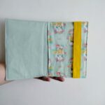 Cristina y Alejandra. Funda Kindle con solapa Alicia1