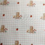 Tela algodón osos y fresas. Ref 759