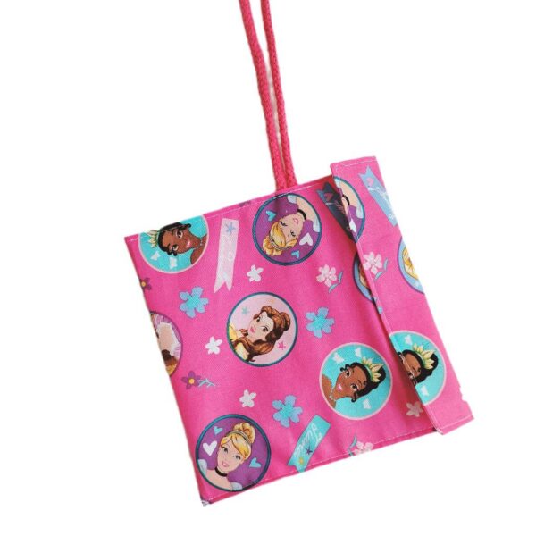 Cristina y Alejandra. Snack bag Princesas