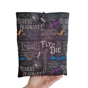 Funda literaria adaptable Alas de sangre negra