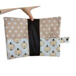 Porta documentos leones con corona