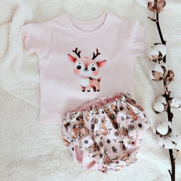 Cristina y Alejandra. Conjunto talla 12-18 meses camiseta ciervo y cubre pañal