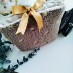 Funda saquito libro margaritas beig