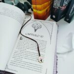 Funda libro solapas pelo margaritas vino